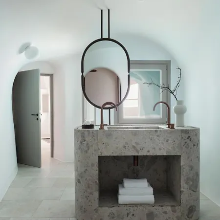 Canaves Ena - Small Luxury Of The World Oia (Santorini)