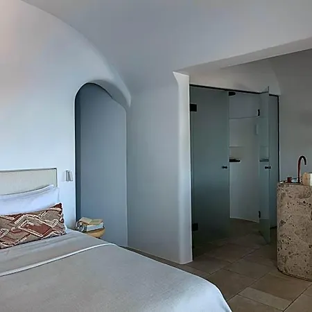 Canaves Ena - Small Luxury Of The World أويا